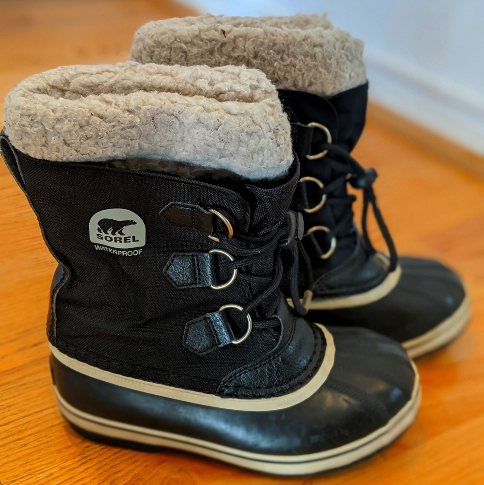 Youth Sorel Yoot Pac boots